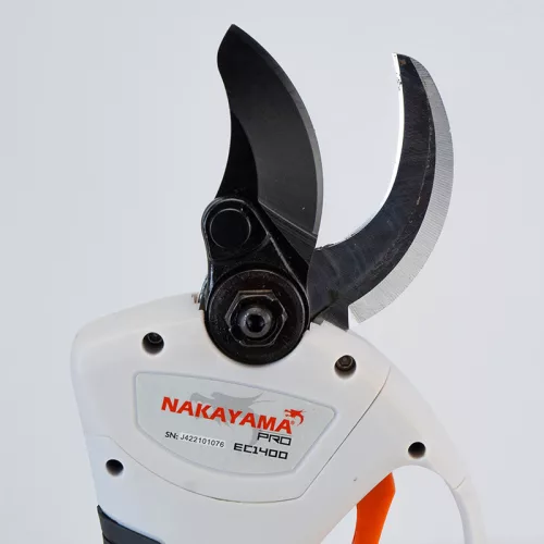 NAKAYAMA PRO Akumulátorové záhradnícke nožnice 21V, 2AH batéria, 0-30/0-40 mm, bezkefové, 970g,  KUFOR , BATERIA (EC1400)