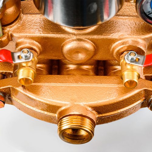 NAKAYAMA POSTRIKOVATEĽ NA VYSOKÝ TLAK, MAX. TLAK 4,5 MPa, 3x Ø30 mm, MAX. 45 litrov/min, ČIER (NS3610)