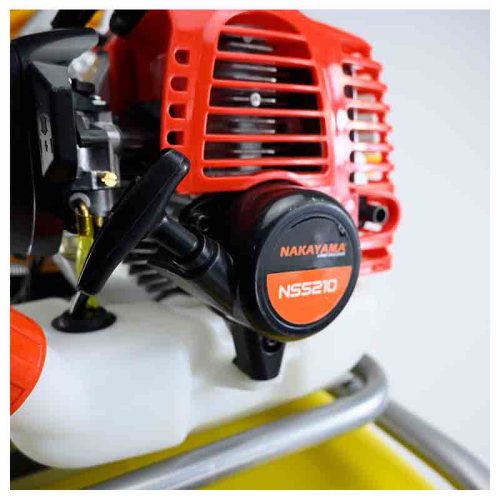 NAKAYAMA PRO 2-TAKTOVÝ BENZINOVY POSTREKOVAC  26cc, NÁDRŽA 50 litrov, NAVÍJAČ NA HADICU, HADICA 8,5 mm x 30 m A STRIEKACIA (NS5210)