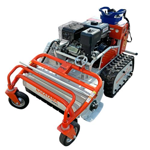NAKAYAMA PRO SEKAČKA NA TRÁVU NA DIAĽKOVÉ OVLÁDANIE BENZÍNOVÁ 8,6KW, SO 48 KLADIVAČMI, ŠÍRKA KOZU 70cm, VÝŠKA KOZU 2- (PB9700)
