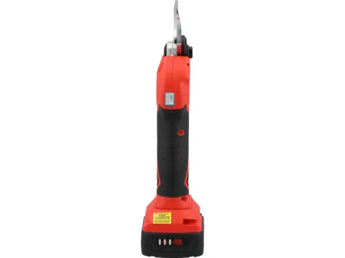YATO akumulátorové záhradnícke nožnice 18 V, 30 mm, 1×2 Ah akumulátor + kufor (YT-828380)